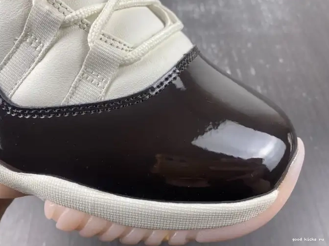 11 WMNS Air Jordan AR0715-101 Neapolitan 0618